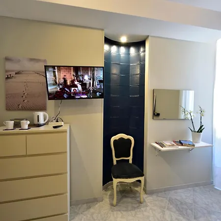 Ciaobari Apartment - Elegant 4 Bedrooms In The Heart Of Old Town Exterior photo