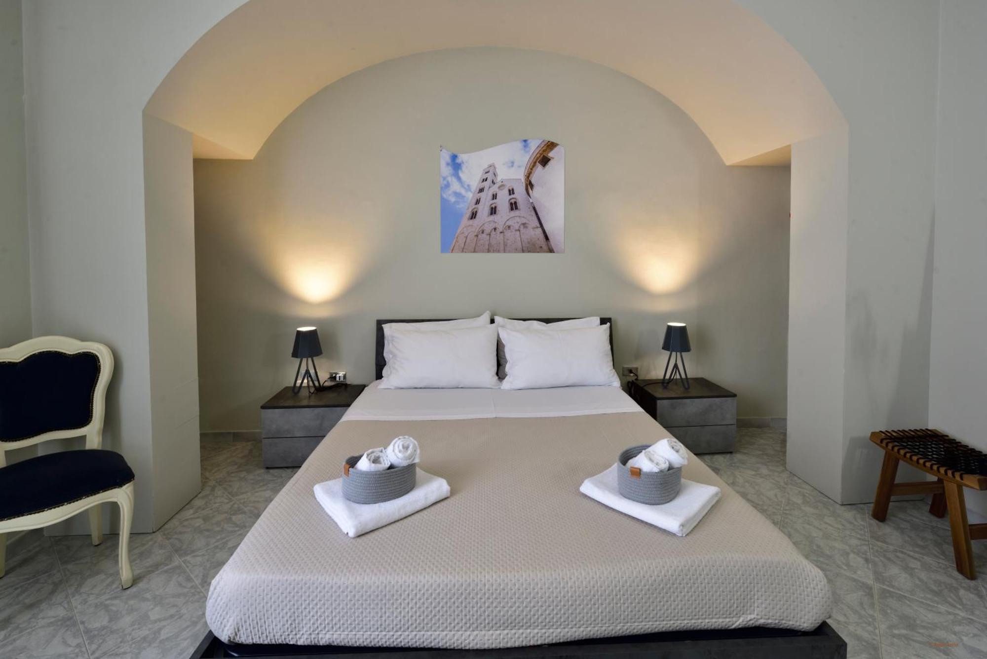 Ciaobari - Elegant 4 Bedrooms In The Heart Of Old Town Appartement Bari